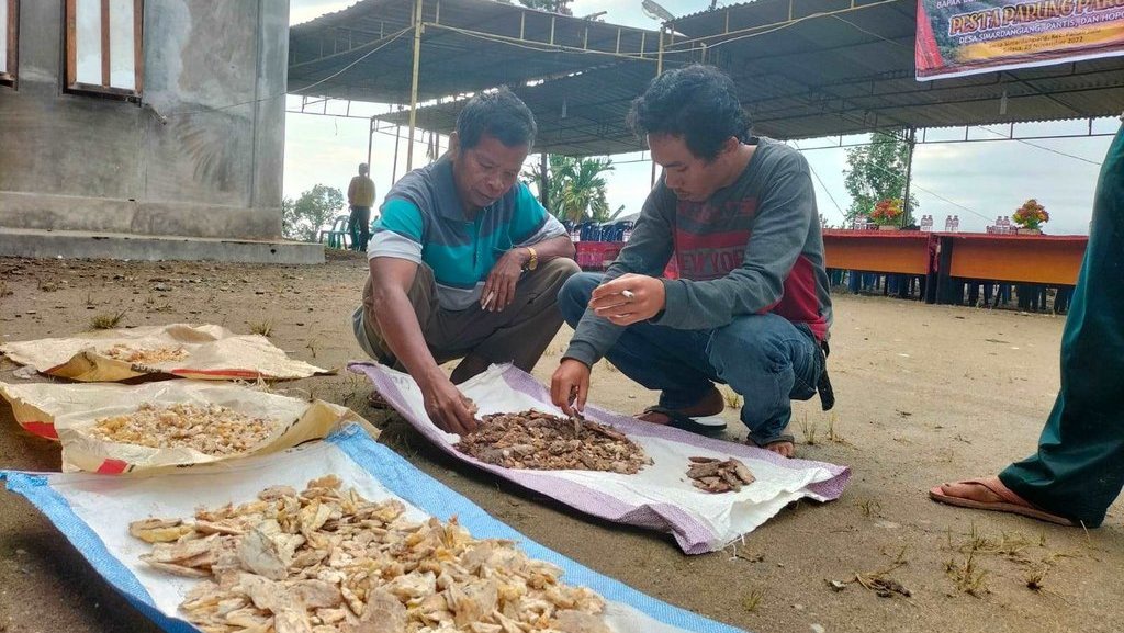 Menakar Peluang dan Tantangan Hilirisasi Kemenyan di Indonesia Menakar Peluang dan Tantangan Hilirisasi Kemenyan di Indonesia