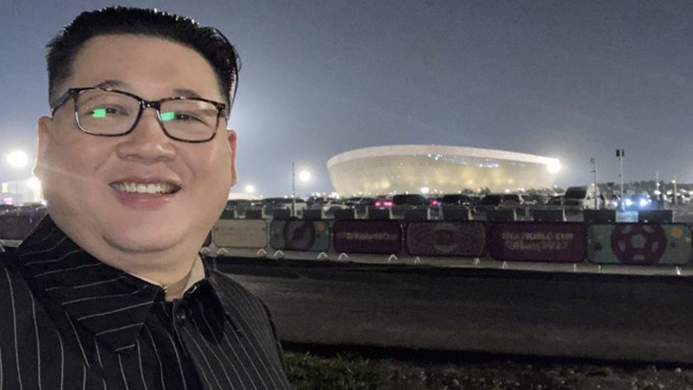 Siapa Howard X, Sosok Mirip Kim Jong Un di Piala Dunia 2022? Siapa Howard X, Sosok Mirip Kim Jong Un di Piala Dunia 2022?