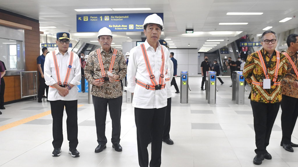 Tak Hanya Jakarta, Jokowi Minta Kota Besar Mulai Mitigasi Macet Tak Hanya Jakarta, Jokowi Minta Kota Besar Mulai Mitigasi Macet
