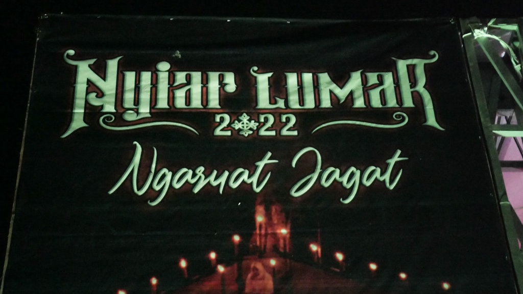 Nyiar Lumar: Festival Seni Tradisi, Respons Situasi Chaos 1998 Nyiar Lumar: Festival Seni Tradisi, Respons Situasi Chaos 1998