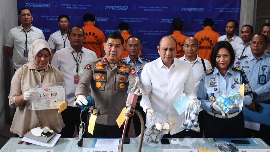 Kasus Ginjal Akut, Polisi Periksa Kepala BPOM DKI Jakarta Kasus Ginjal Akut, Polisi Periksa Kepala BPOM DKI Jakarta