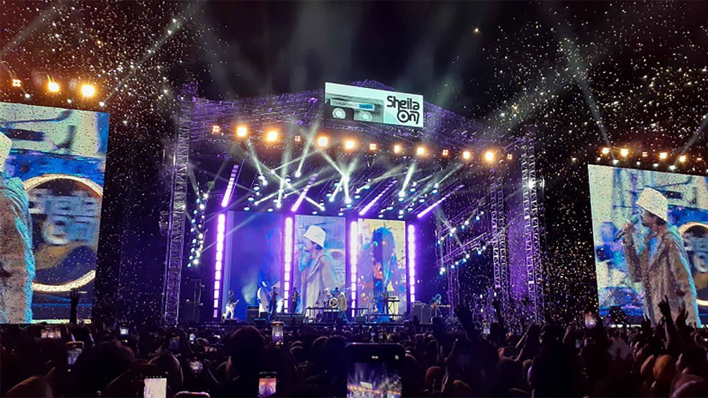 Fakta Konser Sheila On 7: Dihadiri 22 Ribu Orang & Artis Ibukota Fakta Konser Sheila On 7: Dihadiri 22 Ribu Orang & Artis Ibukota