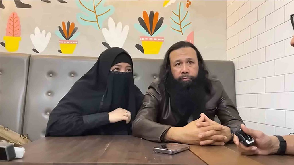 Siapa Suami Peggy Melati Sukma Sekarang, Ini Sosok dan Profilnya Siapa Suami Peggy Melati Sukma Sekarang, Ini Sosok dan Profilnya