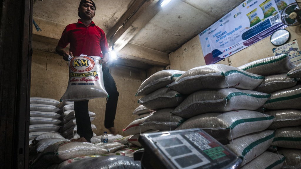 CIPS Sebut Berbagai Faktor Penyebab Kenaikan Harga Beras CIPS Sebut Berbagai Faktor Penyebab Kenaikan Harga Beras