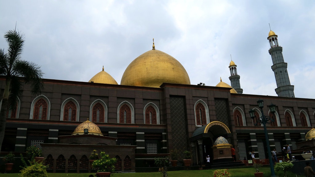 10 Tempat Wisata di Depok Terbaru & Hits untuk Liburan Keluarga 10 Tempat Wisata di Depok Terbaru & Hits untuk Liburan Keluarga