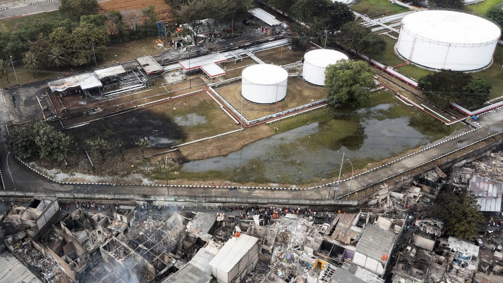 Erick Bakal Bahas Pemindahan Depo Pertamina Plumpang Sore Ini Erick Bakal Bahas Pemindahan Depo Pertamina Plumpang Sore Ini