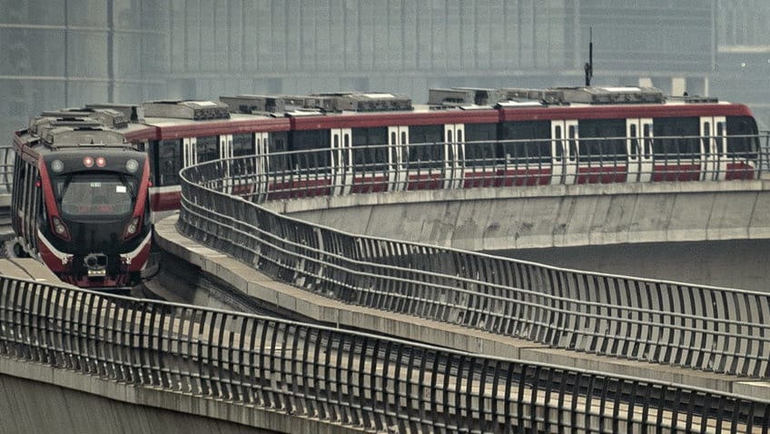 Simak Cara Akses LRT Jabodebek dari Stasiun Gambir & Pasar Senen Simak Cara Akses LRT Jabodebek dari Stasiun Gambir & Pasar Senen