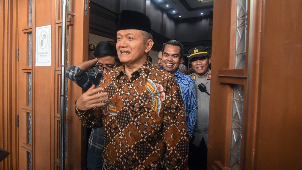 Anwar Abbas Doakan Panji Gumilang Tabah usai Jadi Tersangka Anwar Abbas Doakan Panji Gumilang Tabah usai Jadi Tersangka