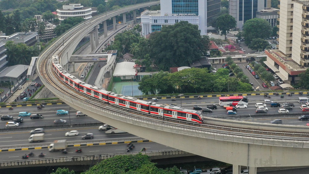 Jadwal dan Rute Terbaru Pengoperasian LRT Jabodebek Jadwal dan Rute Terbaru Pengoperasian LRT Jabodebek