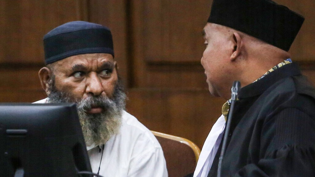 Jaksa Yakin Lukas Enembe Terima Gratifikasi Rp1 Miliar Jaksa Yakin Lukas Enembe Terima Gratifikasi Rp1 Miliar