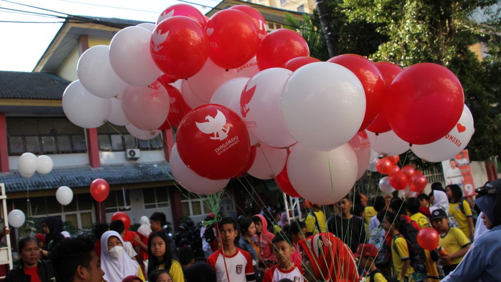 30 Pantun 17 Agustus tentang Kemerdekaan Indonesia HUT RI 2025 30 Pantun 17 Agustus tentang Kemerdekaan Indonesia HUT RI 2025