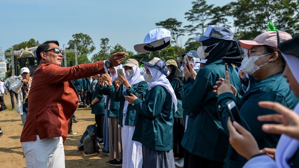 ITB Akan Tetap Gandeng Pinjol dalam Skema Pembayaran UKT ITB Akan Tetap Gandeng Pinjol dalam Skema Pembayaran UKT