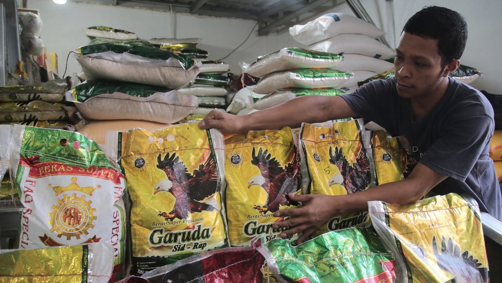 Harga Pangan 5 September: Beras Makin Mahal, Cabai Merah Turun Harga Pangan 5 September: Beras Makin Mahal, Cabai Merah Turun