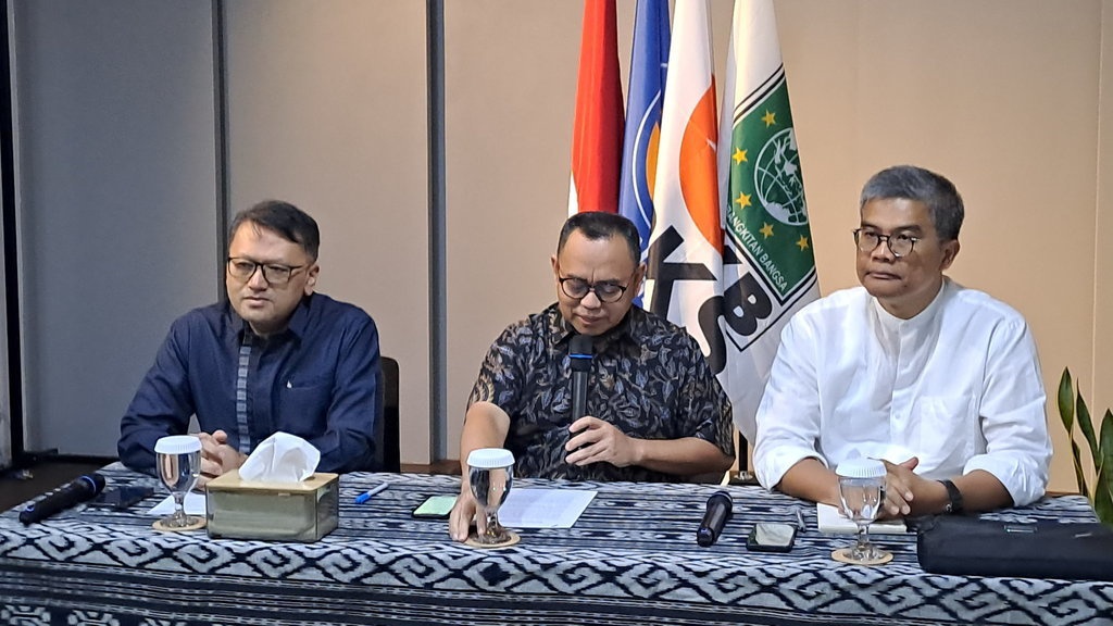 Sudirman Said Jamin PKS akan Tetap Dukung Anies-Muhaimin Sudirman Said Jamin PKS akan Tetap Dukung Anies-Muhaimin