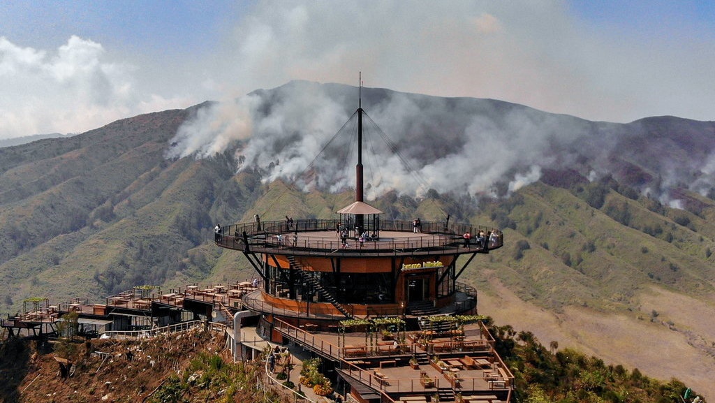Kemenparekraf: Kebakaran Gunung Bromo Sebabkan Kerugian Rp89,7 M Kemenparekraf: Kebakaran Gunung Bromo Sebabkan Kerugian Rp89,7 M