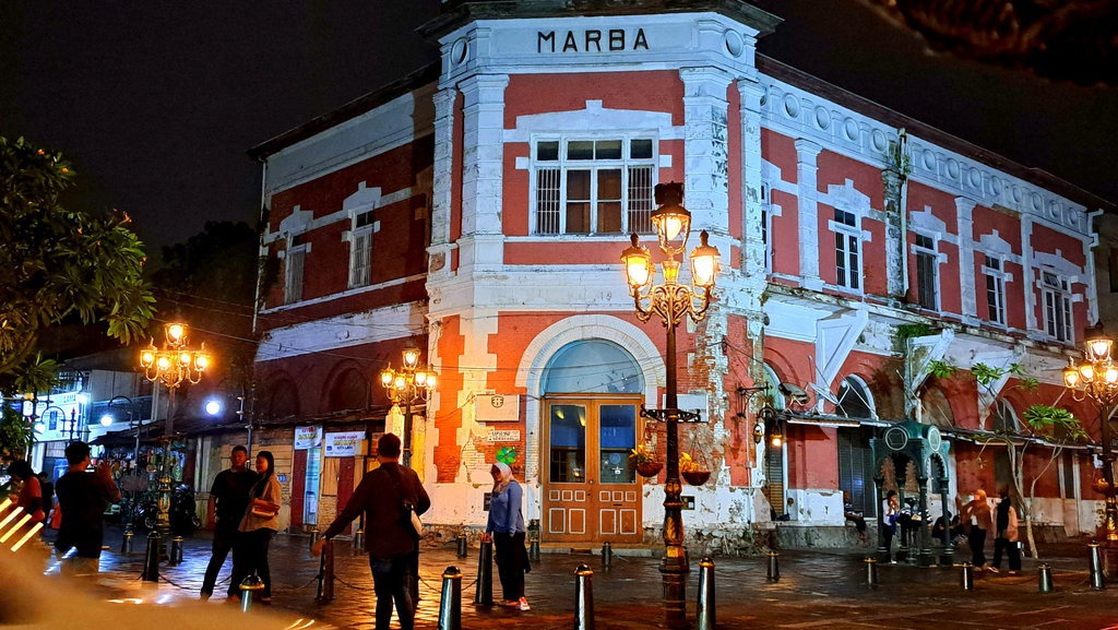 Festival Kota Lama Semarang Gaet Wisatawan dan Hidupkan UMKM Festival Kota Lama Semarang Gaet Wisatawan dan Hidupkan UMKM