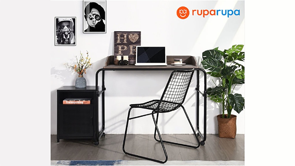 4 Tips Menata Meja Kantor yang Cocok di Ruangan Sempit 4 Tips Menata Meja Kantor yang Cocok di Ruangan Sempit