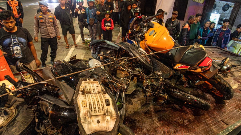 Truk Penyebab Kecelakaan di Simpang Bawen Langgar ODOL Truk Penyebab Kecelakaan di Simpang Bawen Langgar ODOL