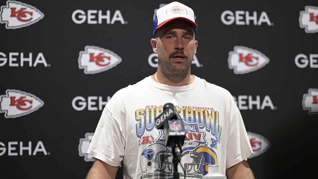 Sosok Travis Kelce yang Dikabarkan Pacaran dengan Taylor Swift Sosok Travis Kelce yang Dikabarkan Pacaran dengan Taylor Swift