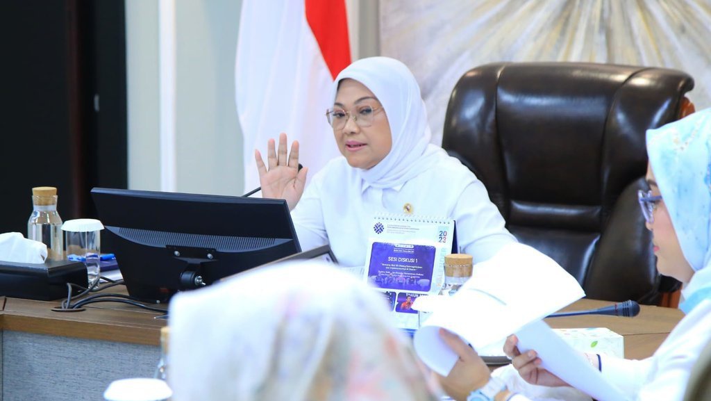 Menaker: Pemerintah Terus Benahi Tata Kelola Pekerja Migran Menaker: Pemerintah Terus Benahi Tata Kelola Pekerja Migran