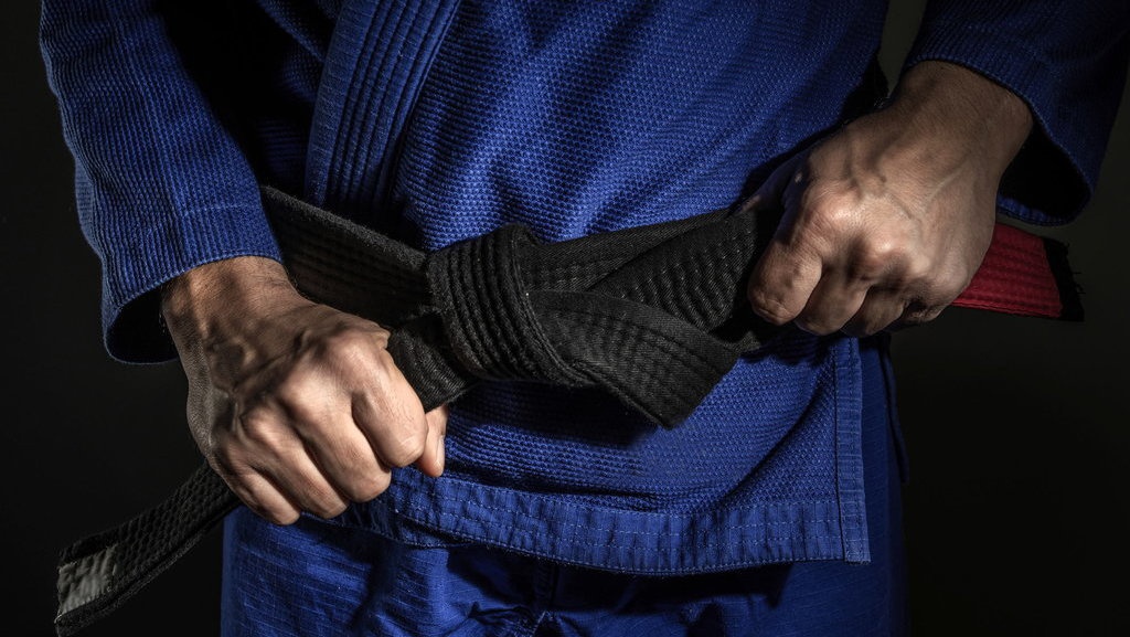 Apa Itu Bela Diri Jujitsu, Teknik Dasar dan Tingkatan Sabuknya Apa Itu Bela Diri Jujitsu, Teknik Dasar dan Tingkatan Sabuknya