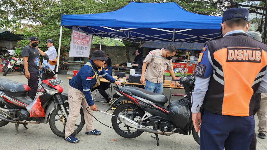 Kendaraan di Atas 3 Tahun Jadi Sasaran Razia Uji Emisi Kendaraan di Atas 3 Tahun Jadi Sasaran Razia Uji Emisi