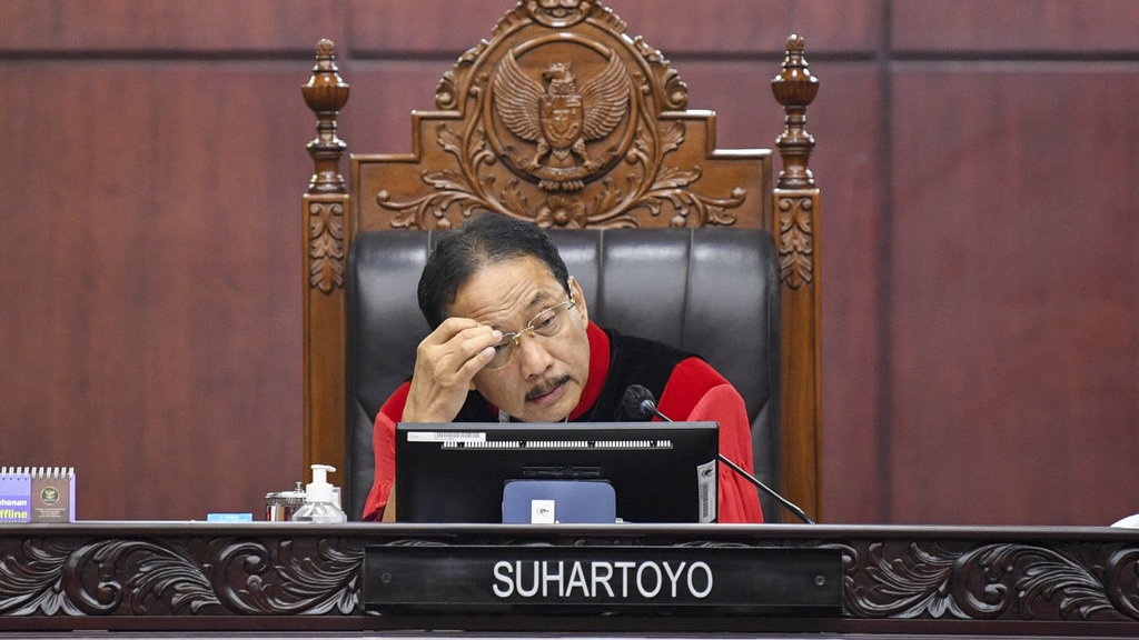 Profil Suhartoyo Ketua MK Pengganti Anwar Usman & Rekam Jejaknya Profil Suhartoyo Ketua MK Pengganti Anwar Usman & Rekam Jejaknya