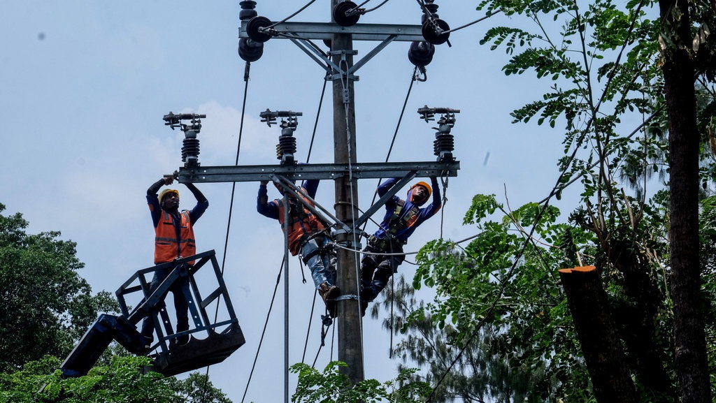 PLN Aceh soal Listrik Padam: Sistem Down, Masih Upaya Pemulihan PLN Aceh soal Listrik Padam: Sistem Down, Masih Upaya Pemulihan