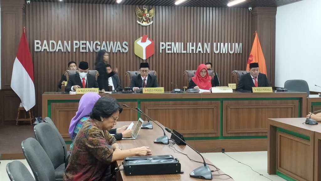 Bawaslu: KPU Langgar Administrasi soal Aturan Caleg Perempuan Bawaslu: KPU Langgar Administrasi soal Aturan Caleg Perempuan