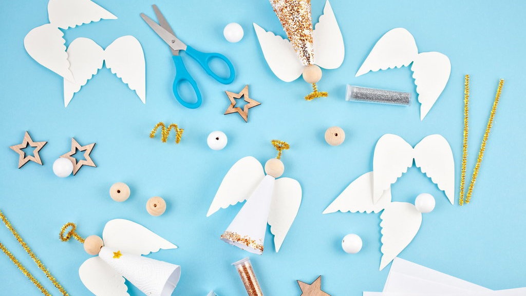Cara Membuat Hiasan Natal dari Kertas Origami & Pernak-perniknya Cara Membuat Hiasan Natal dari Kertas Origami & Pernak-perniknya