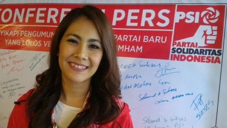 Profil Isyana Bagoes Oka yang Dituding Intervensi Debat Ketiga Profil Isyana Bagoes Oka yang Dituding Intervensi Debat Ketiga
