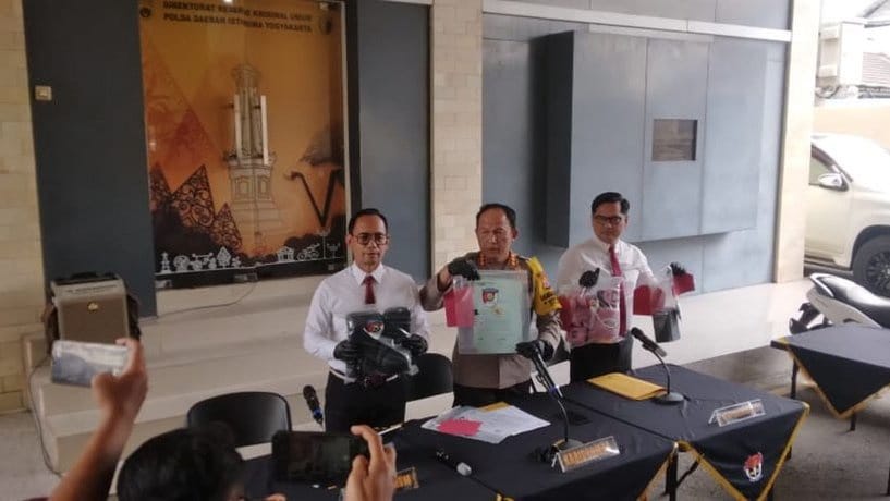 Kronologi Penyekapan yang Dilakukan Pemilik Kos D'Paragon Jogja Kronologi Penyekapan yang Dilakukan Pemilik Kos D'Paragon Jogja