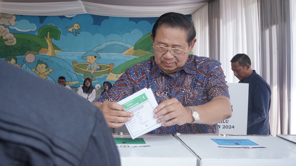 SBY Ajak Tokoh KIM untuk Tidak Mendua di Pemerintahan Prabowo SBY Ajak Tokoh KIM untuk Tidak Mendua di Pemerintahan Prabowo