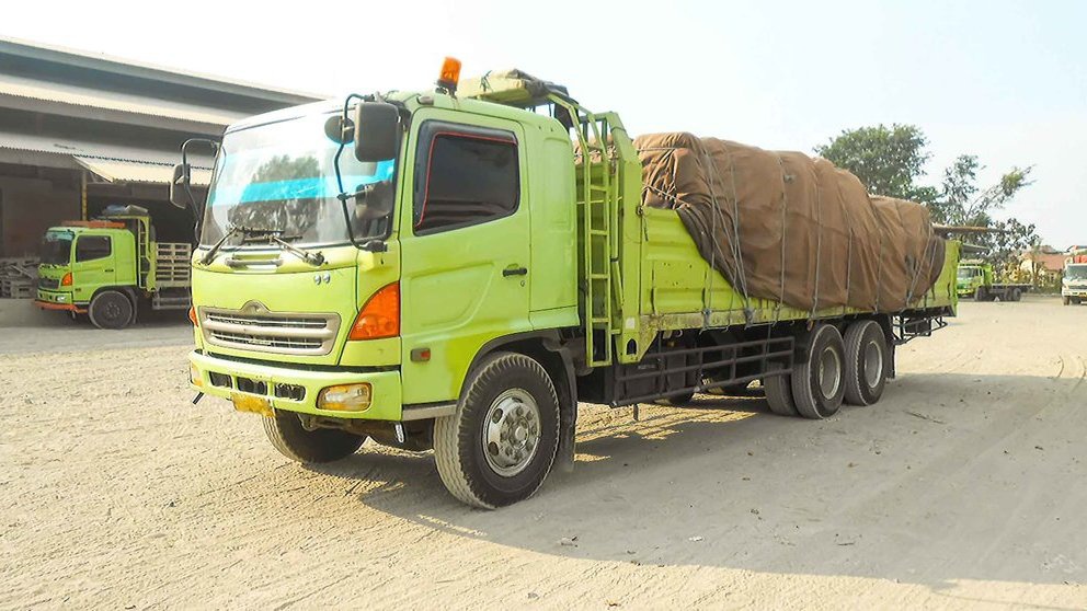 Kenali Jenis Truk, Trintin, Trinton, Tronton hingga Mobil Engkel Kenali Jenis Truk, Trintin, Trinton, Tronton hingga Mobil Engkel
