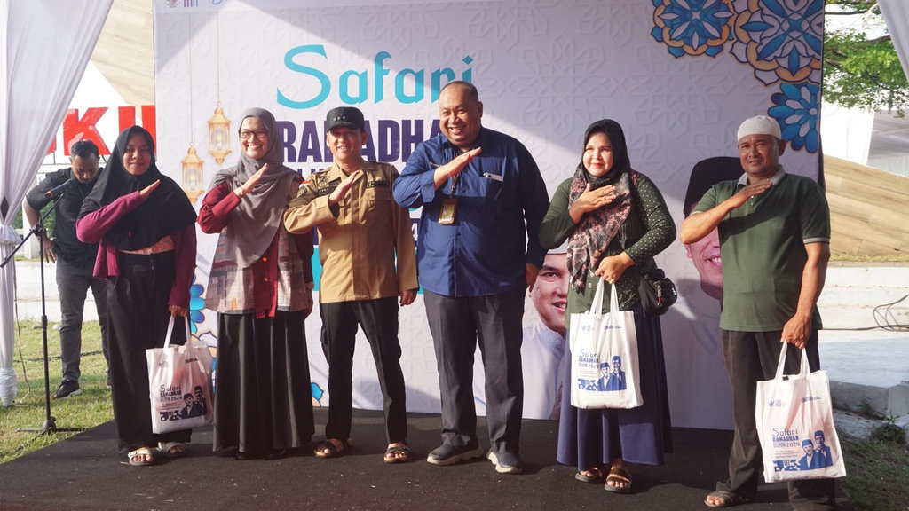 Pertamina & Kementerian BUMN Bagi Paket Sembako Murah di Kampar Pertamina & Kementerian BUMN Bagi Paket Sembako Murah di Kampar