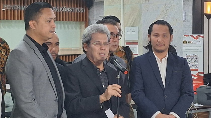 Serahkan Kesimpulan PHPU, Tim Ganjar Urai 5 Pelanggaran Pilpres Serahkan Kesimpulan PHPU, Tim Ganjar Urai 5 Pelanggaran Pilpres