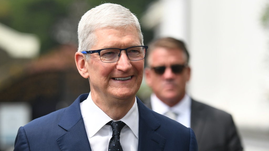 Profil Tim Cook CEO Apple dan Tujuan Datang ke Indonesia Profil Tim Cook CEO Apple dan Tujuan Datang ke Indonesia