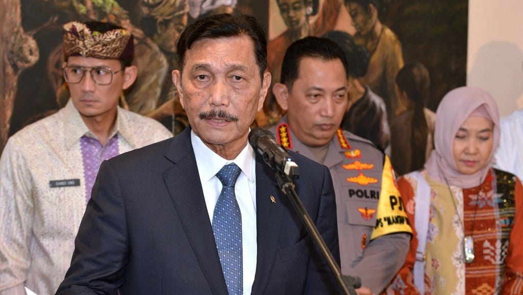Jokowi Tunjuk Luhut Jadi Tim Pengarah Keanggotaan RI di OECD Jokowi Tunjuk Luhut Jadi Tim Pengarah Keanggotaan RI di OECD