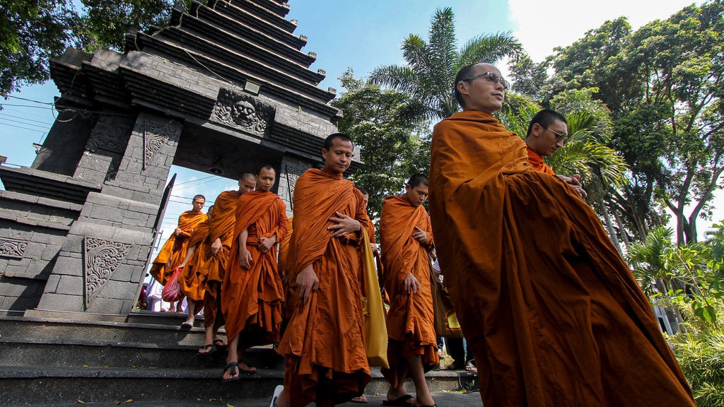 4 Makna Hari Raya Waisak untuk Umat Buddha dan Artinya 4 Makna Hari Raya Waisak untuk Umat Buddha dan Artinya
