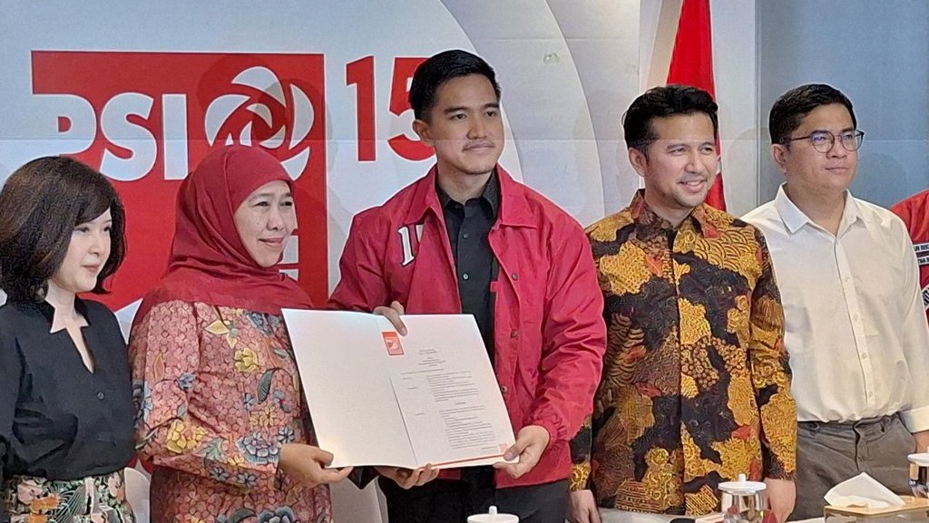PSI Janji Memenangkan Khofifah-Emil di Pilkada Jawa Timur 2024 PSI Janji Memenangkan Khofifah-Emil di Pilkada Jawa Timur 2024