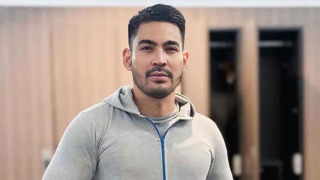 Kenapa Robby Purba Dihujat? Cek Cerita Viral Satpam Pukul Anjing Kenapa Robby Purba Dihujat? Cek Cerita Viral Satpam Pukul Anjing