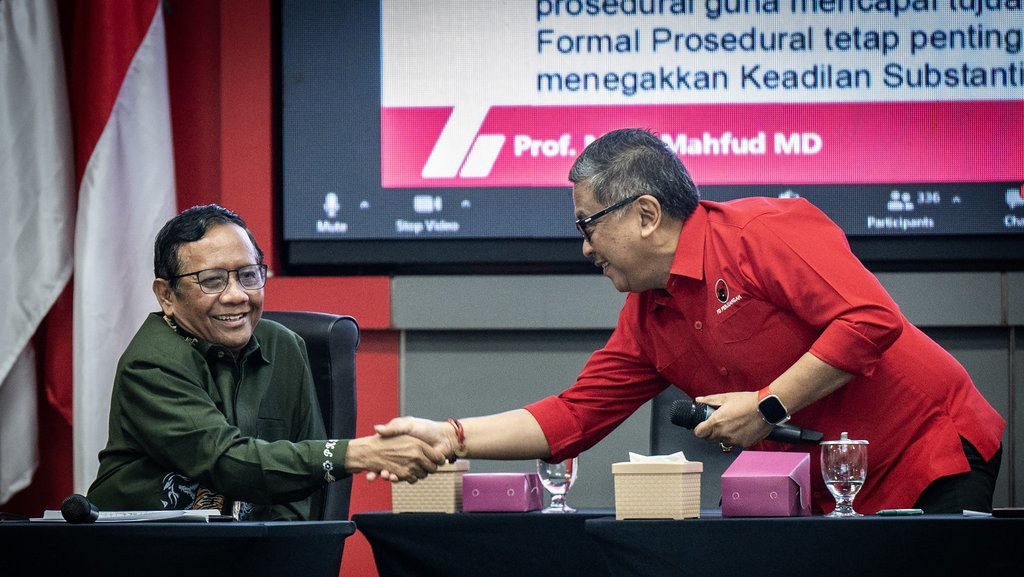 Mahfud: Akan Ada Perdebatan Amnesti Hasto & Abolisi Tom Lembong Mahfud: Akan Ada Perdebatan Amnesti Hasto & Abolisi Tom Lembong