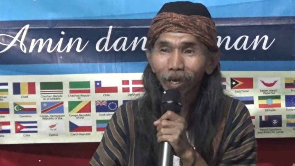 Siapa Mama Ghufron, Apa Isi Ajarannya, dan Benarkah Sesat? Siapa Mama Ghufron, Apa Isi Ajarannya, dan Benarkah Sesat?