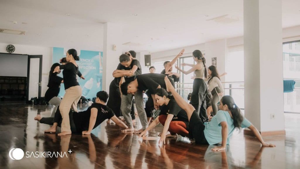 Sasikirana Presentasikan Hasil Kemah Tari 2024 di IFI Bandung Sasikirana Presentasikan Hasil Kemah Tari 2024 di IFI Bandung