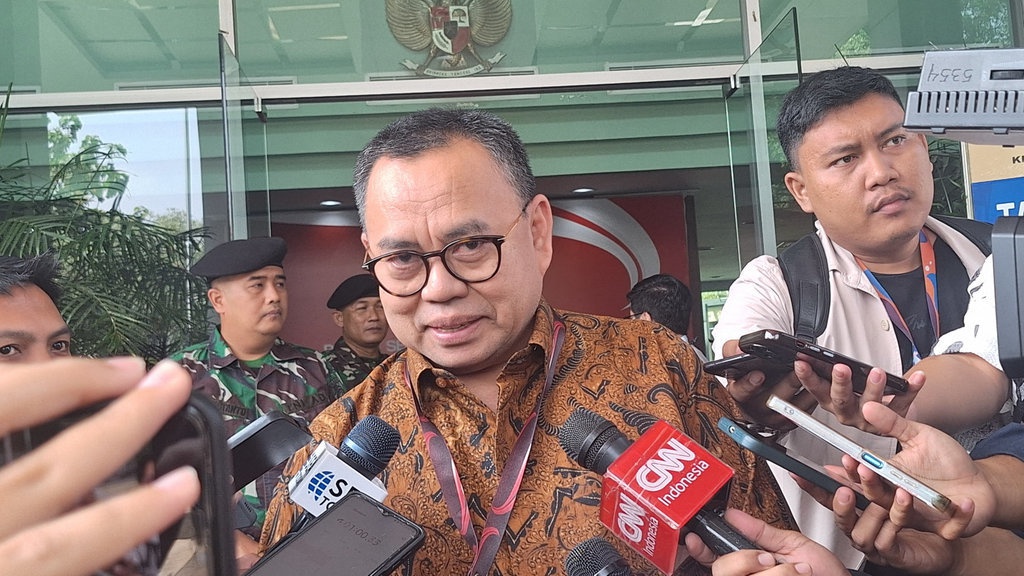 Penyidik Kejagung Periksa Lagi Sudirman Said Soal Kasus Petral Penyidik Kejagung Periksa Lagi Sudirman Said Soal Kasus Petral
