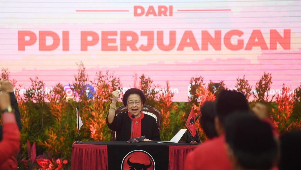 Survei Indikator: Hampir 50% Warga Setuju PDIP Gabung ke Prabowo Survei Indikator: Hampir 50% Warga Setuju PDIP Gabung ke Prabowo
