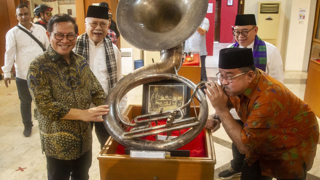 Slogan Jakarta Menyala ala Pramono-Rano Jangan Cuma Jadi Gimik Slogan Jakarta Menyala ala Pramono-Rano Jangan Cuma Jadi Gimik