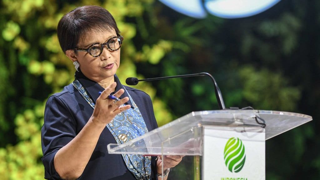 Retno Marsudi Tekankan Ledakan AI Picu Lonjakan Kebutuhan Air Retno Marsudi Tekankan Ledakan AI Picu Lonjakan Kebutuhan Air