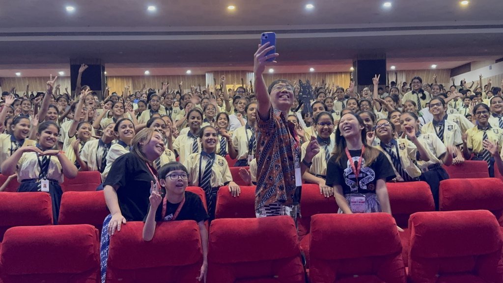 Ribuan Anak di India Antusias Nonton Animasi Wayang Indonesia Ribuan Anak di India Antusias Nonton Animasi Wayang Indonesia
