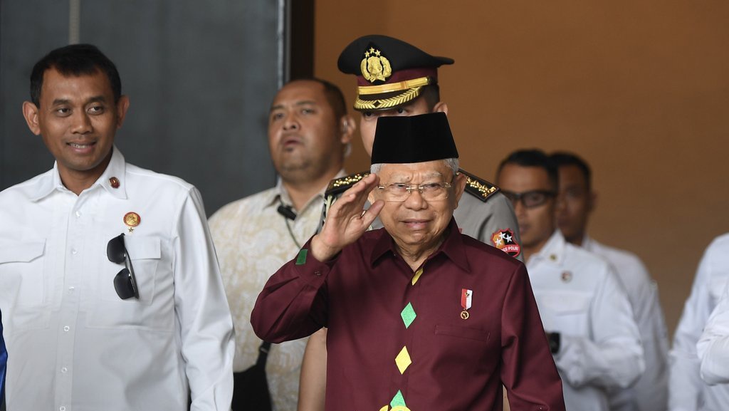 Cerita Ma'ruf Amin Tak Punya HP, Hobi Nonton Sinetron Cerita Ma'ruf Amin Tak Punya HP, Hobi Nonton Sinetron